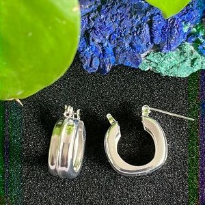$1 JEWELRY SALE! Bundle for deals!